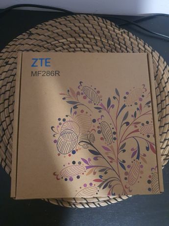 Router ZTE MF286R