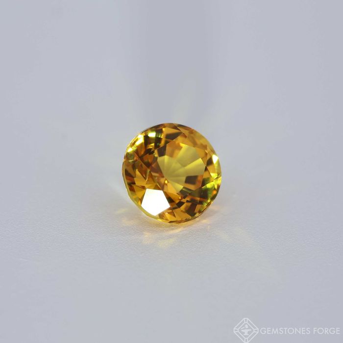 Szafir Laboratoryjnie wytworzony żółty 7 mm