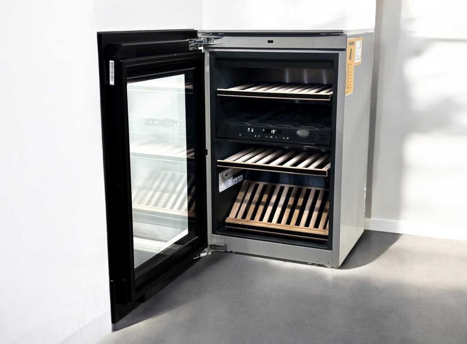 Винна шафа Miele / Мілле KWT 6422 iG / 2 зони, 104 л, вбудована