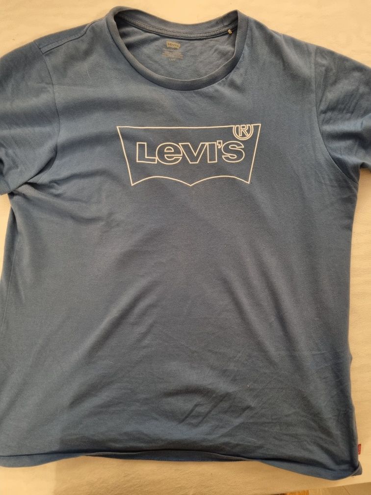 T.shirt Lévis L em bom estado