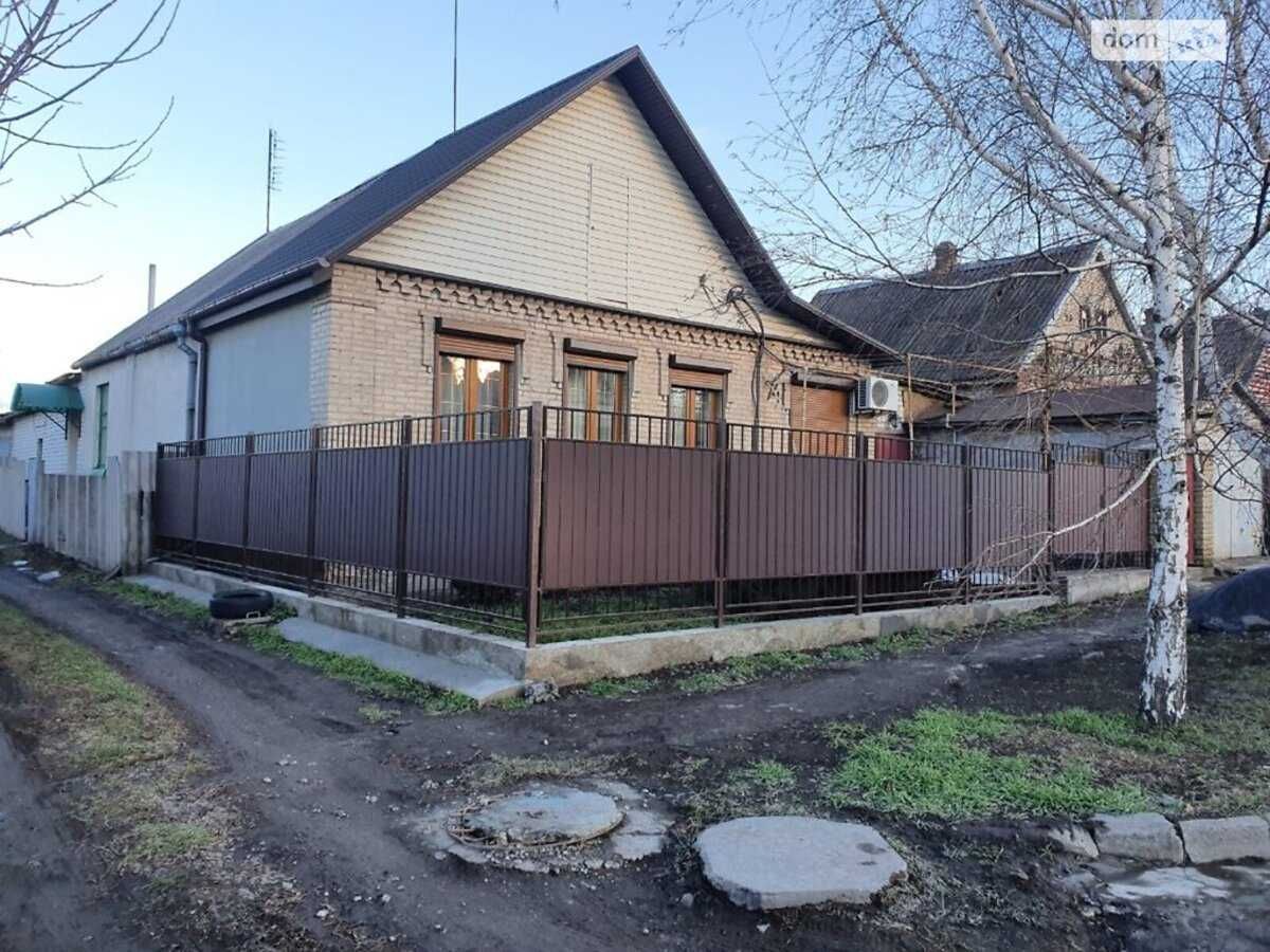 Продаж півбудинку в районі Павло-Кічкаса з газом