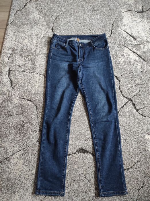 Spodnie jeansowe 42
