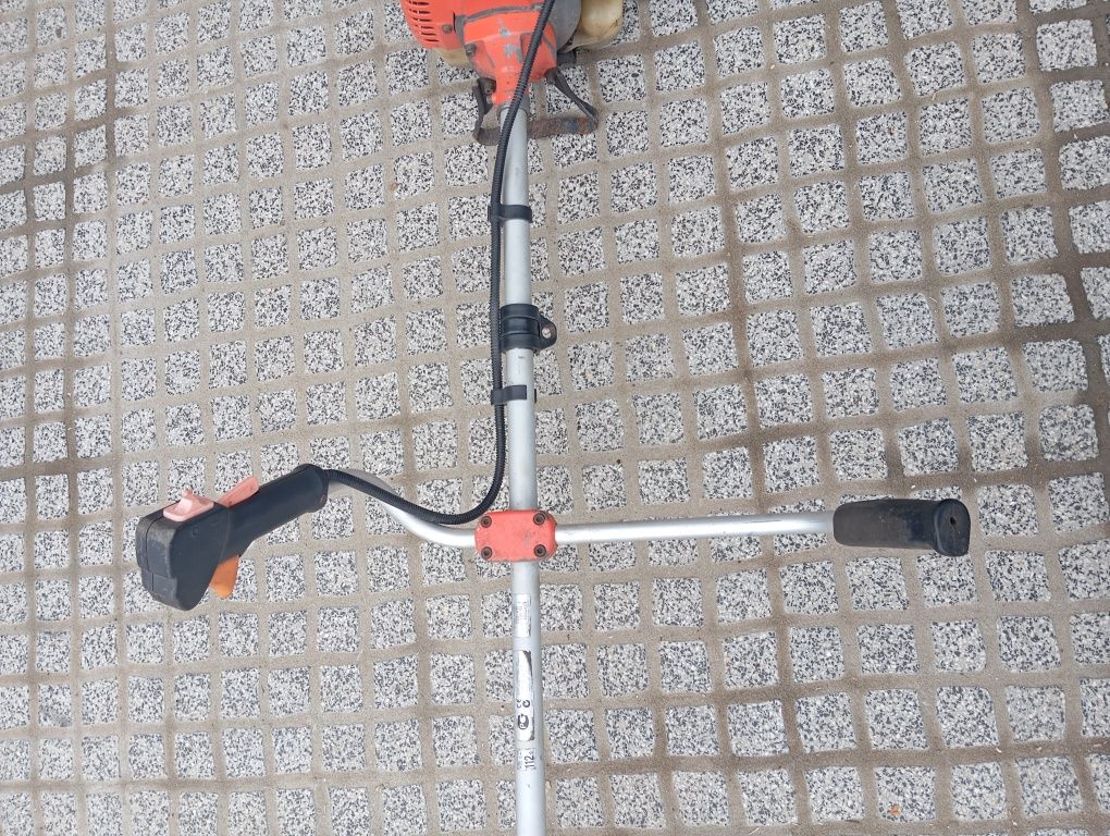 Roçadora Kubota D43