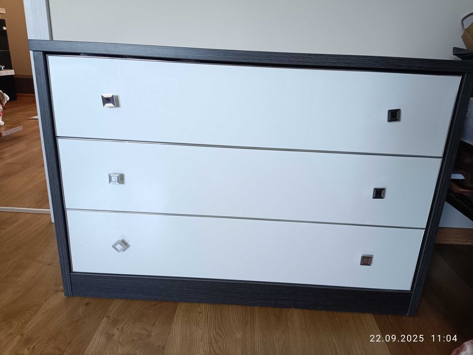 Zestaw mebli do sypialni