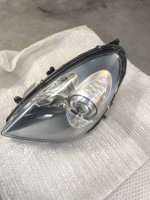 Lampa Lewa Slk R171 AMG z czarnym środkiem