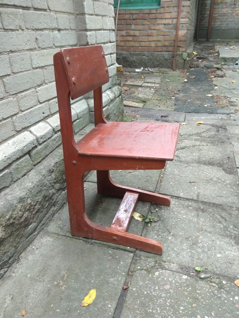 Деревянная парта+стул