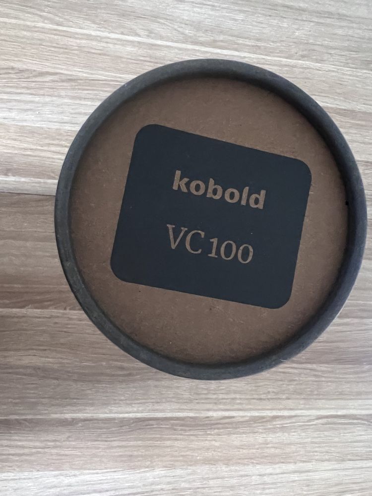 Ręczny, bezprzewodowy odkurzacz Kobold VC100