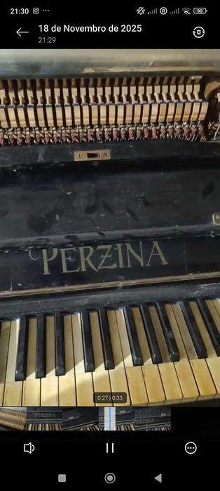 Piano para exposição