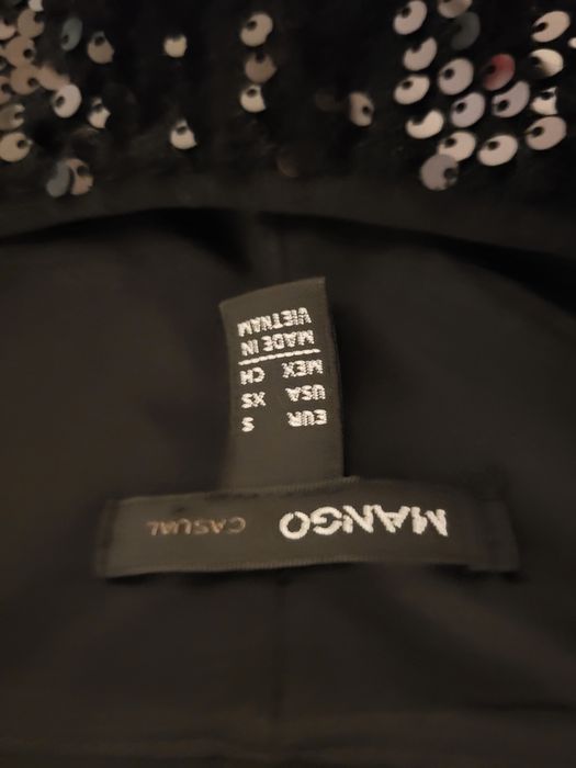 Sukienka w cekiny czarna z mango rozm s