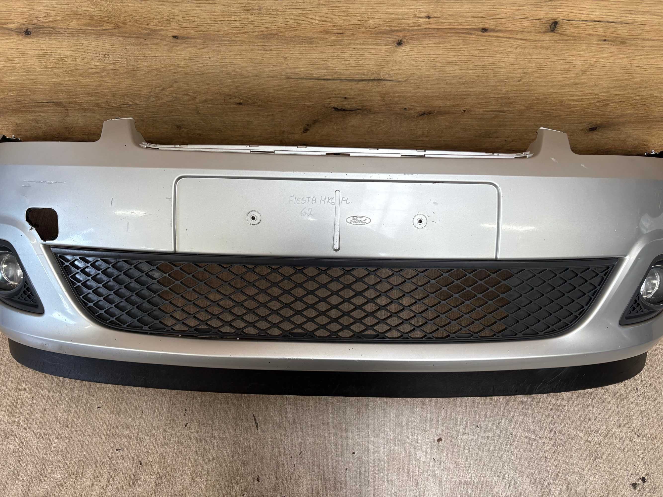 Zderzak przedni ford fiesta mk6 lift kolor 62