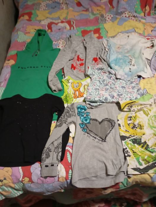 Безкоштовно речі на дівчинку