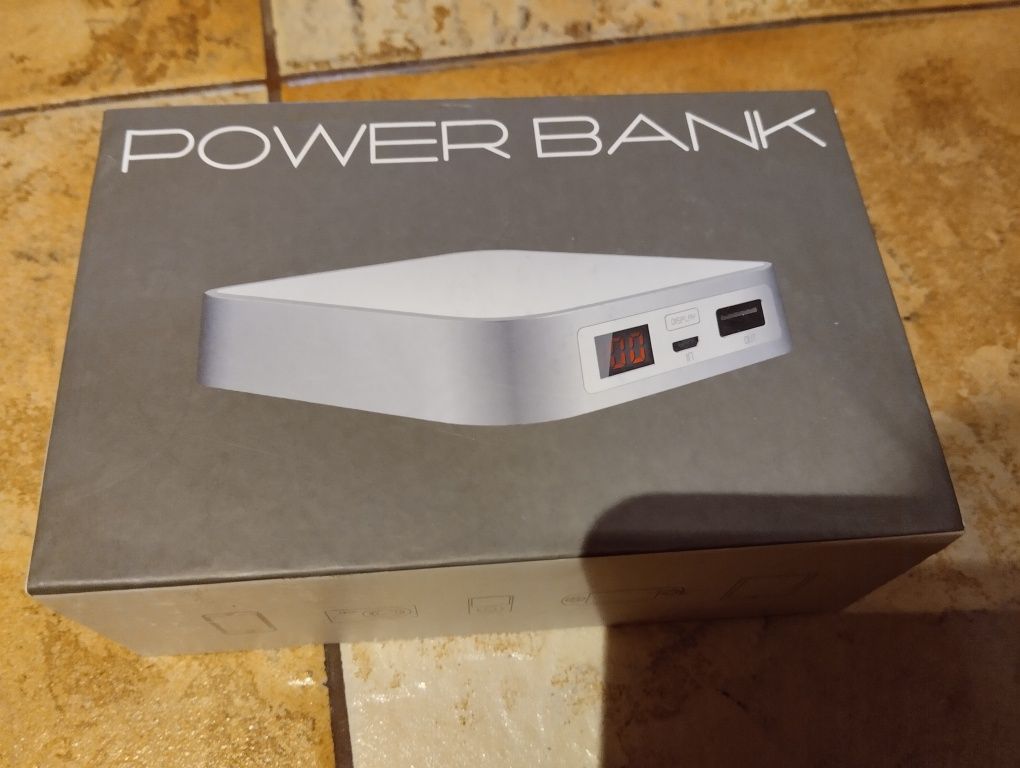 Powerbank nowy,czarny