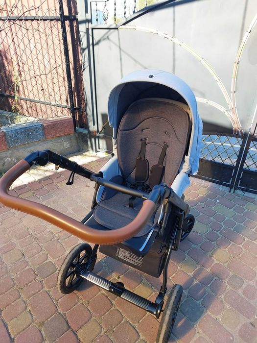 Продам коляску Roan Bass Next