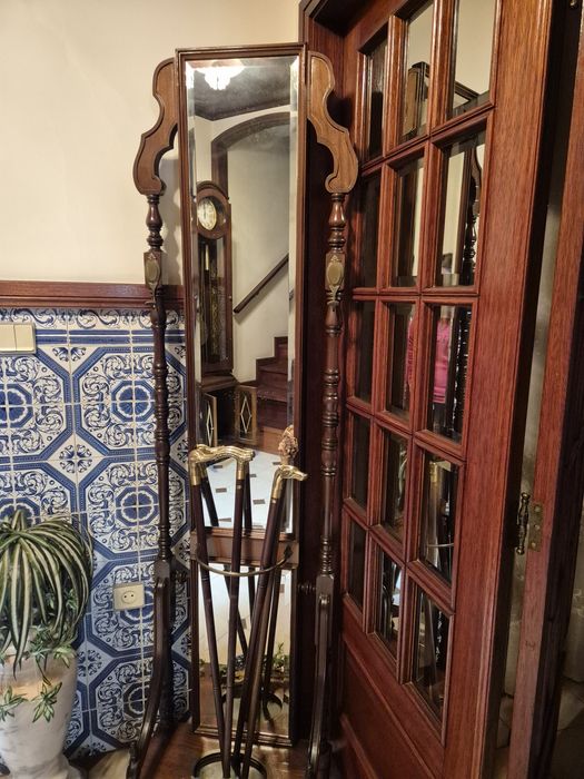 Bengaleiro com espelho