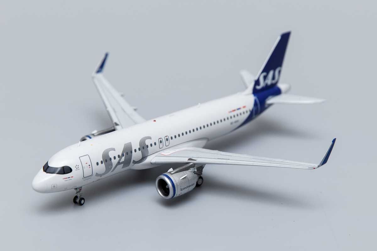 NOWY Samolot Airbus A320 neo SAS Scandinavian 1:200 metal JC Wings