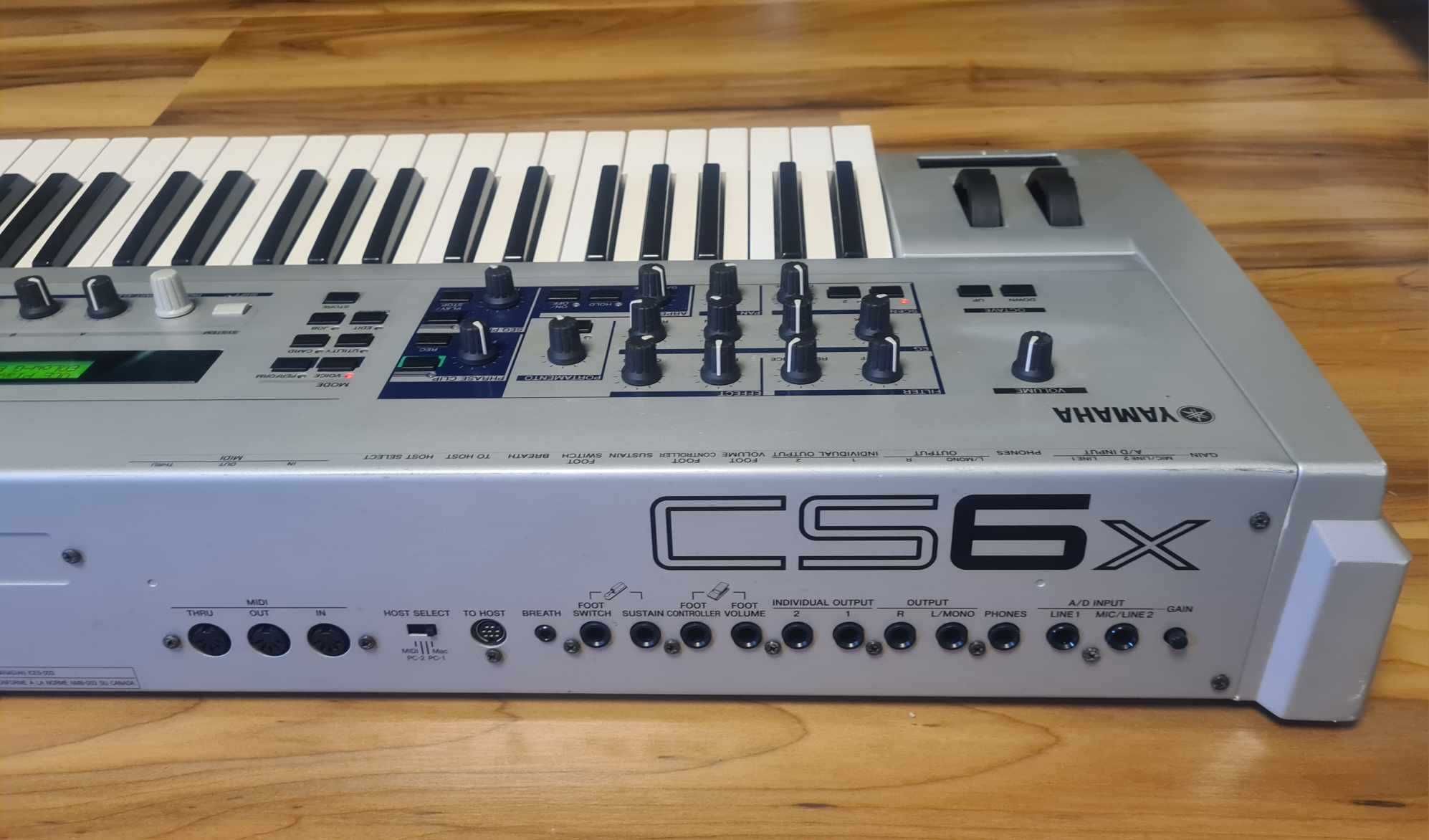 YAMAHA CS6X - Super synth!