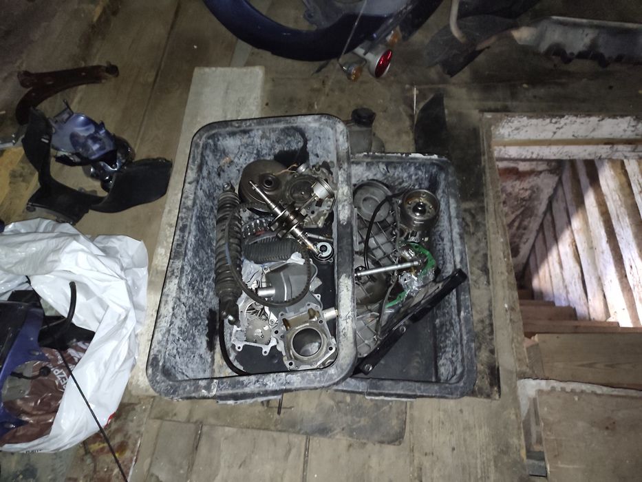 Aprilia scarabeo części