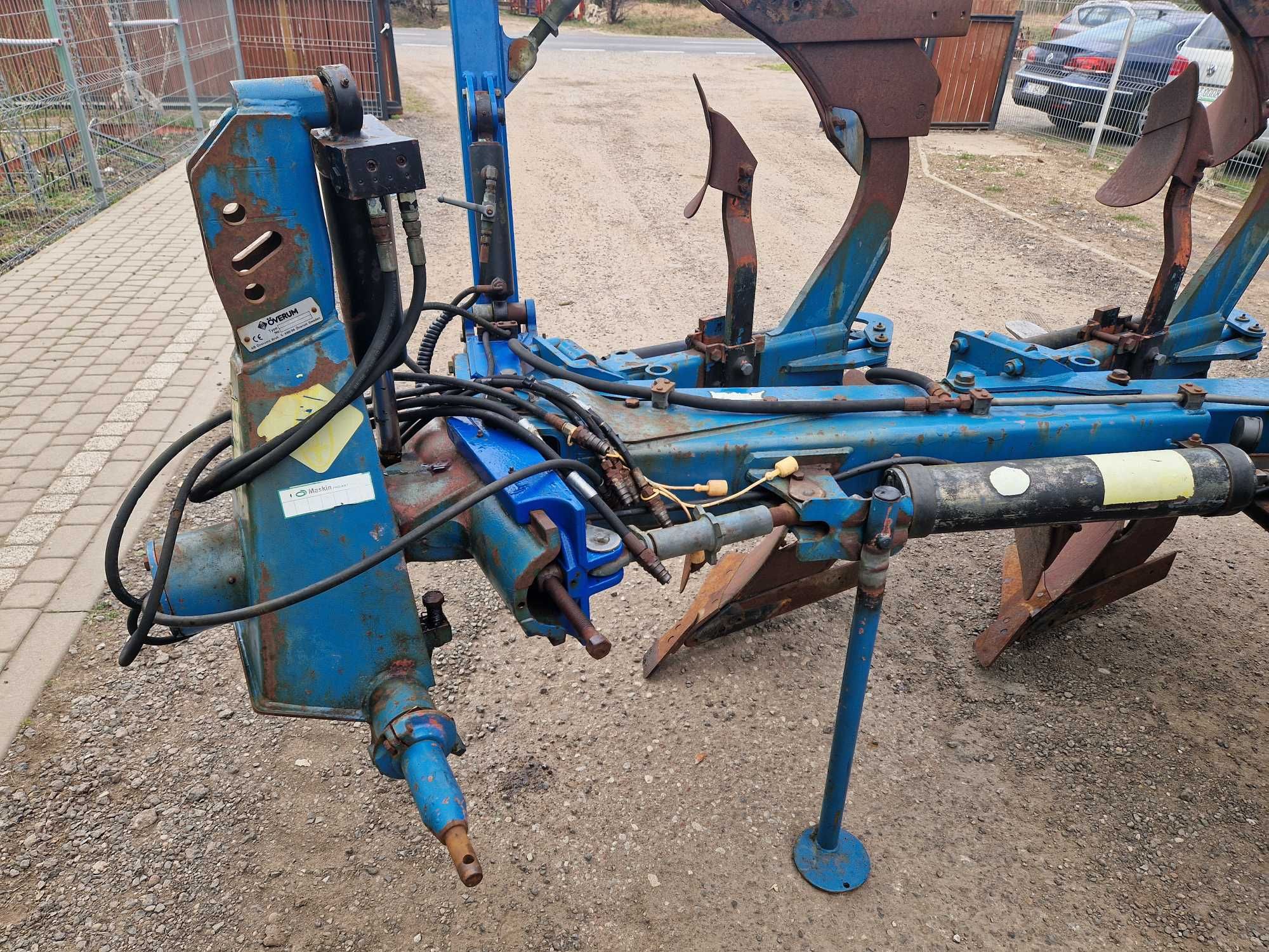 pług overum 4 skibowy obrotowy CX490X