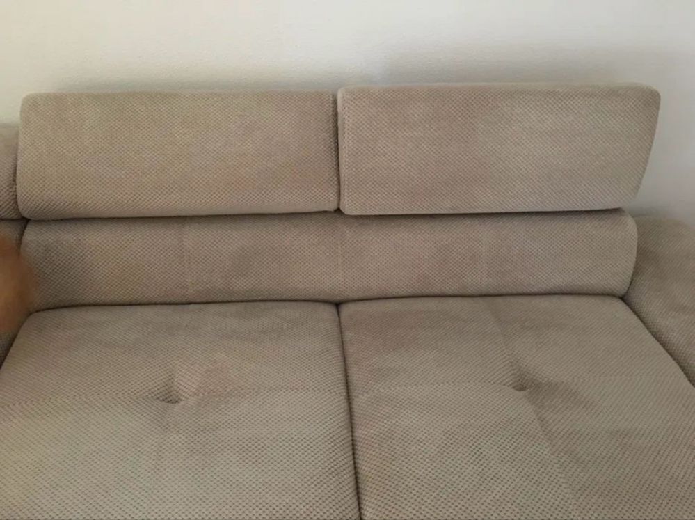Vendo sofá com chaise long no lado esquerdo