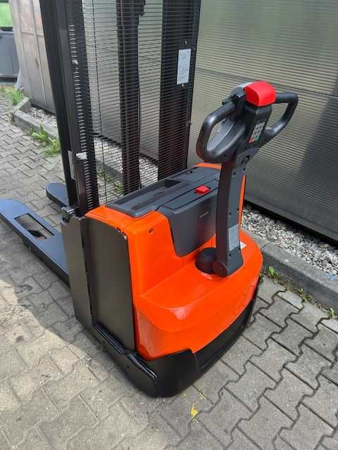 Wózek widłowy Toyota SWE120 rok 2017 stan idealny 2077mth