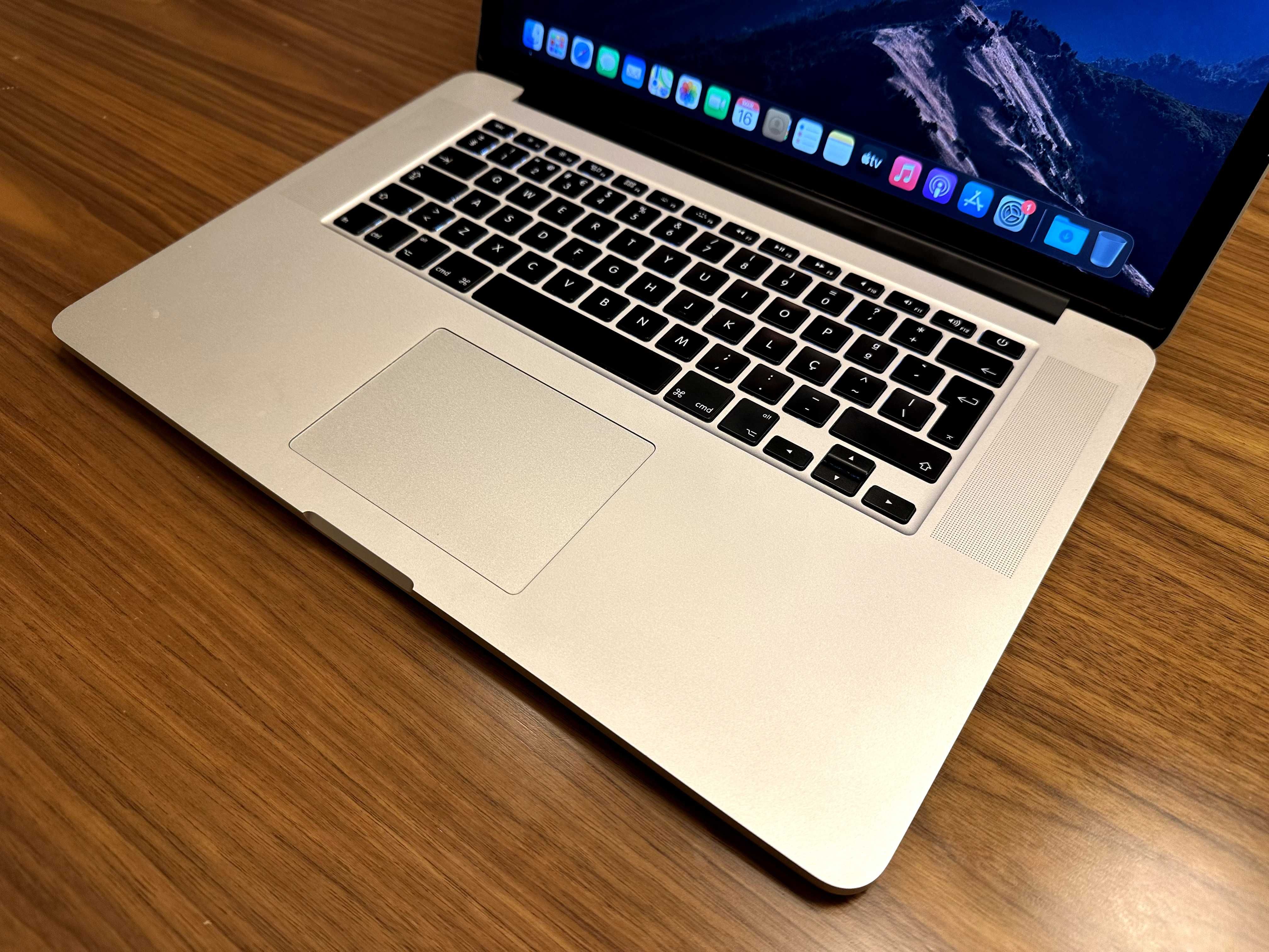 MacBook Pro Retina 15 Polegadas - I7- 16GB RAM SSD 512GB