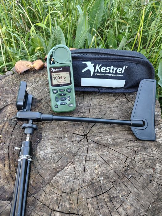 Kestrel 5500 метеостанція