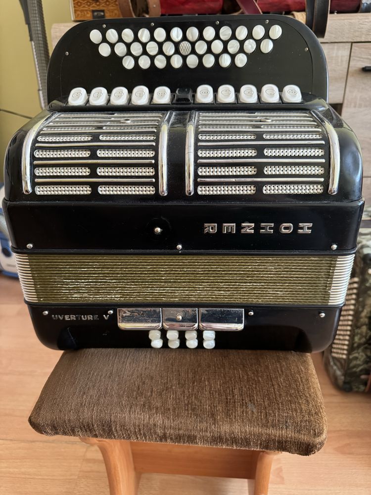 Heligonka Hohner 5 glosowa registry C F