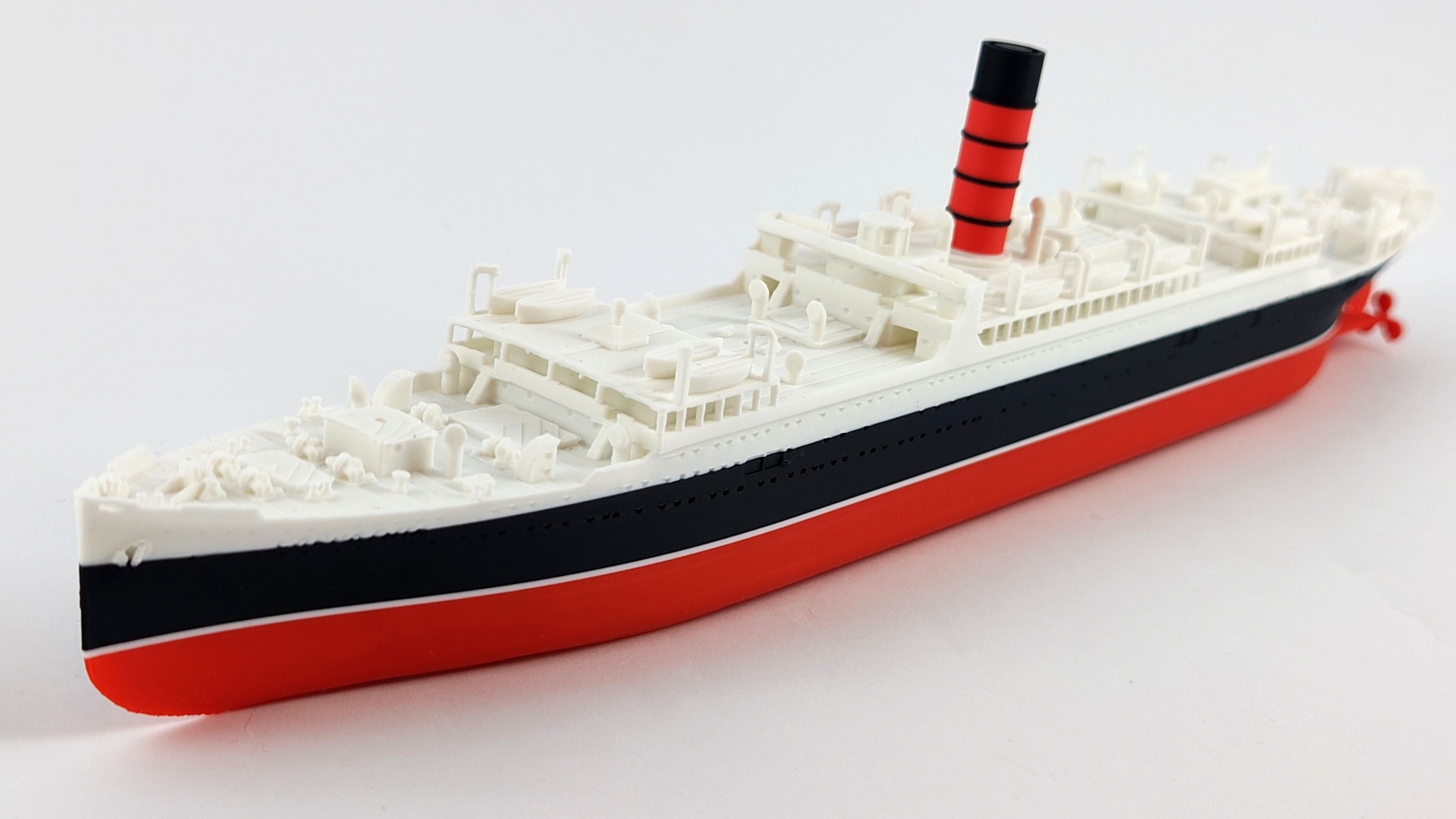 RMS Carpathia – druk 3D - 345mm (Skala 1:200) - metalowe wstawki