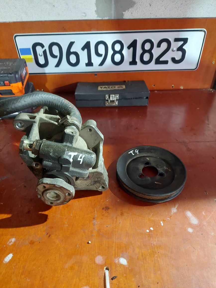 Насос ГУР гідропідсилювача VW T4 2.4 2.5 VW Транспортер T4 2.4 2.5d