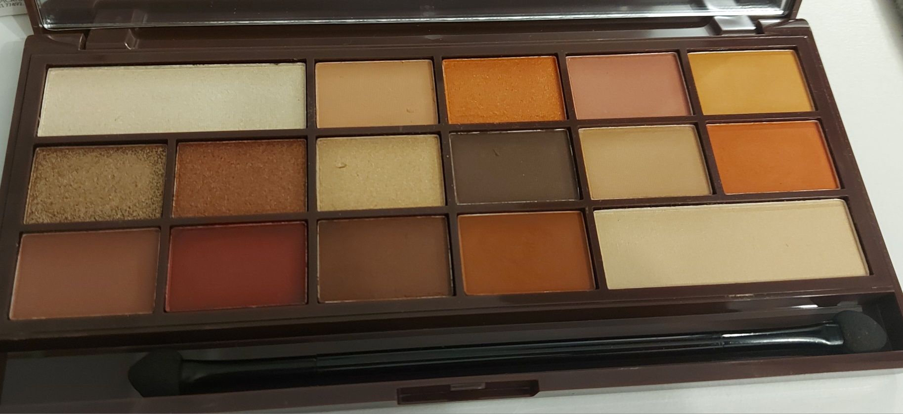 Paletka cieni Makeup Revolution Chocolate Orange