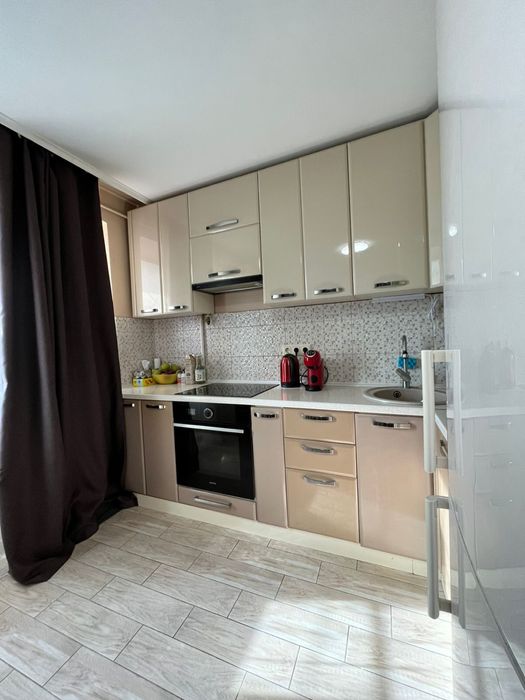 Продаж затишної квартири з ремонтом та меблями