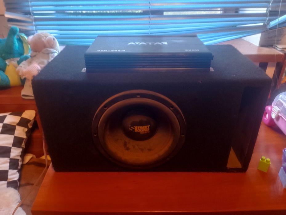 Автомобільний сабвуфер від компанії STREET  yello W210 та усилок