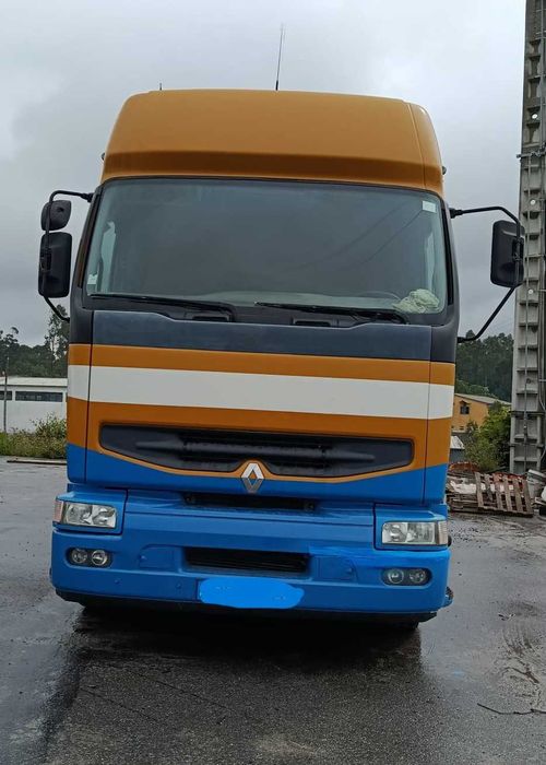 Conjunto articulado trator Renault e banheira METACO