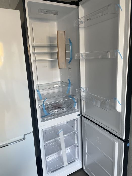 Lodówko-zamrażarka No Frost 201cm,czarna Sklep