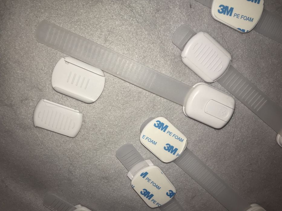 Замки блокатори для меблей від дітей та тварин 7 штук