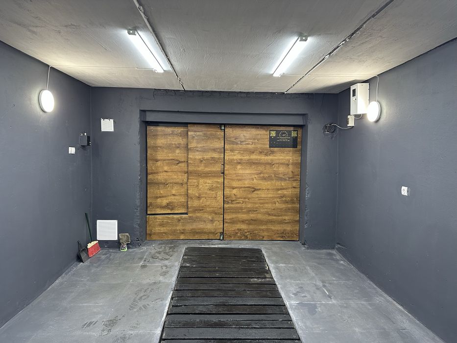 Капитальный Гараж 6х3.70 в районе Памятник Славы/жк Мандрыковский