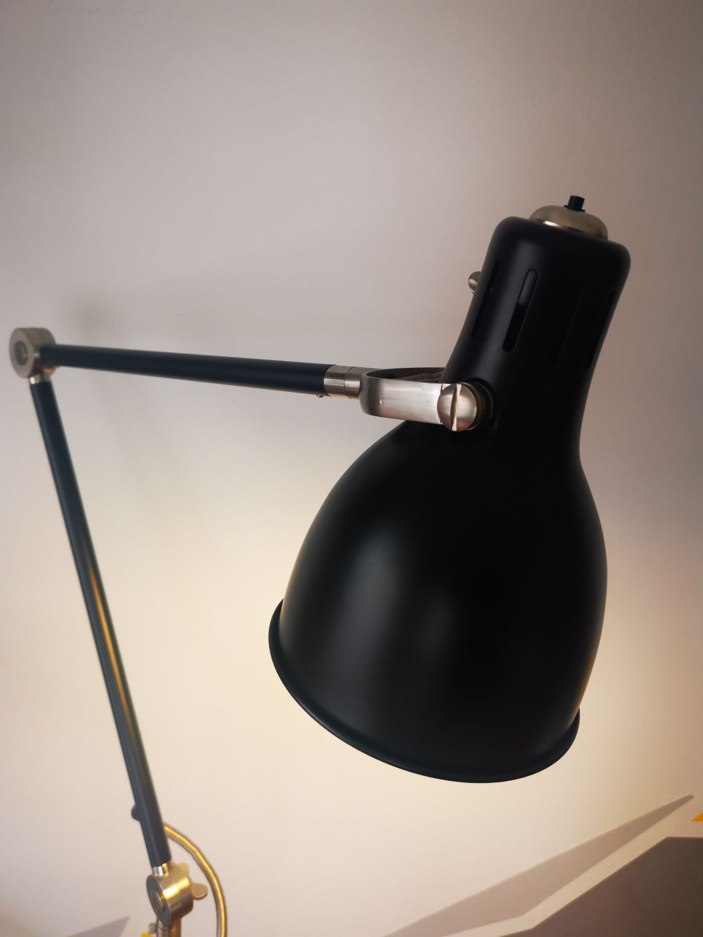 Candeeiro de pé ikea