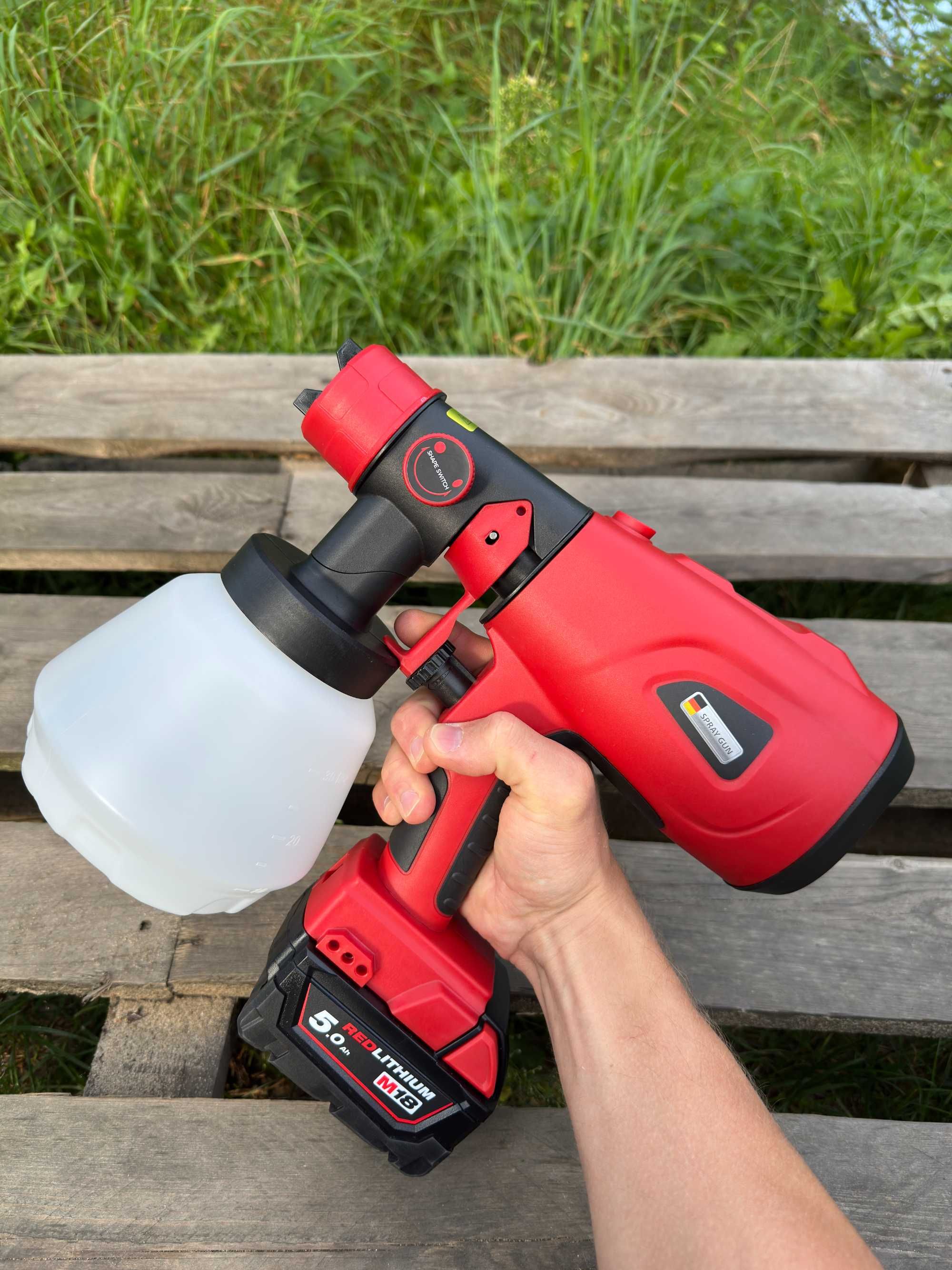 Pistolet na farbe do sufitów pasuje do baterii MILWAUKEE Instrukcja PL