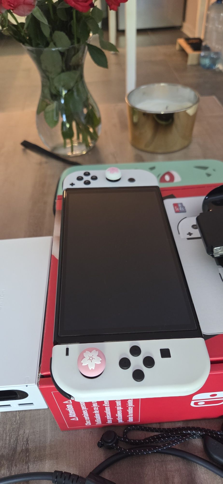 Konsola Nintendo Switch OLED+dodatki Gwarancja