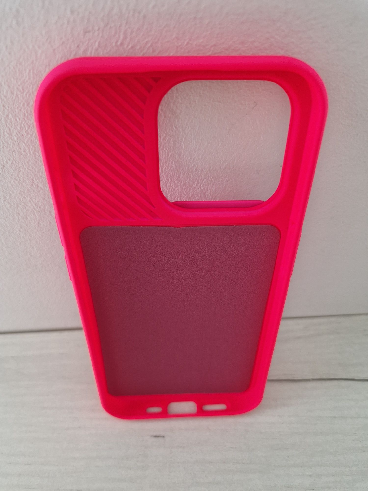 Camshield Soft do Iphone 15 Pro Różowy