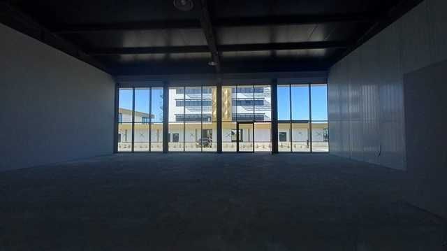 Loja na zona comercial do Montijo - Retail LABORATÓRIO PARK