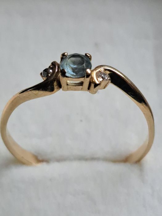 Złoty pierscionek z topazem i diamentami 585 certyfikat