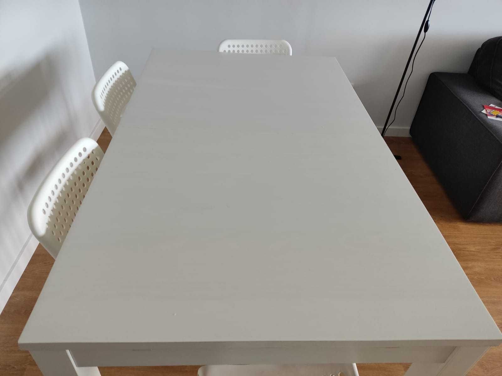 Mesa IKEA Bjursta Branca