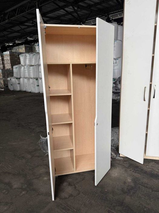 Офисная мебель в отличном состоянии