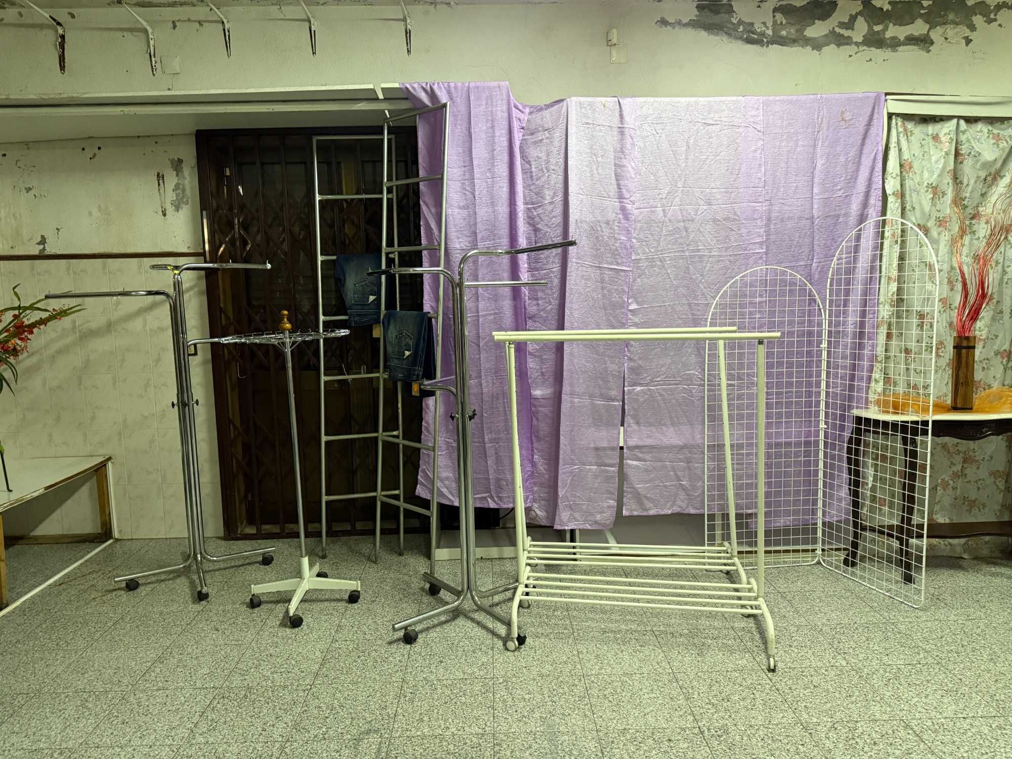 Expositores/Cabides Usados