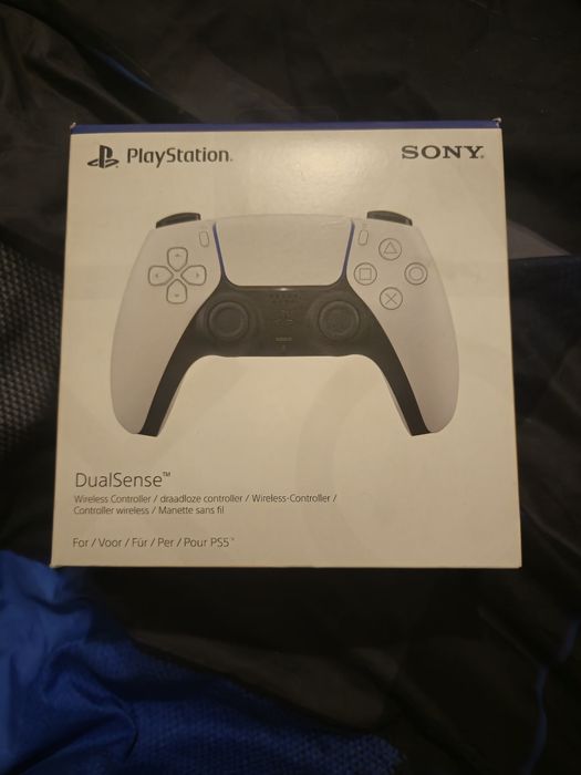 Comando de ps5 novo, ainda lacrado
