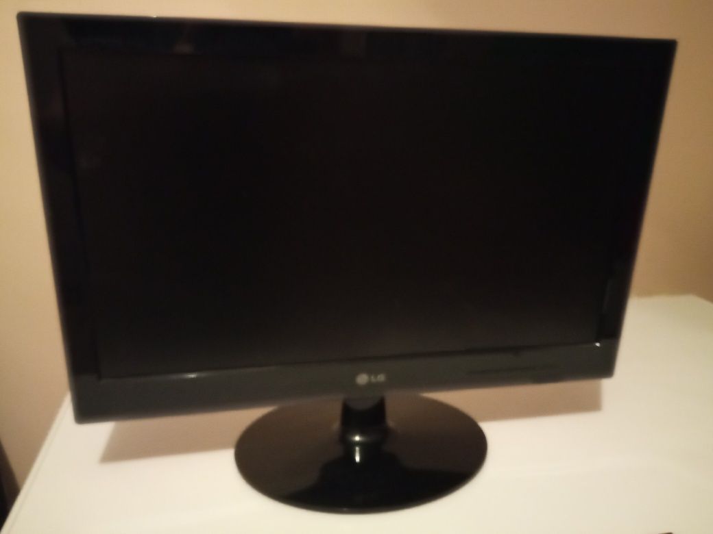 Monitor LG 22 cale