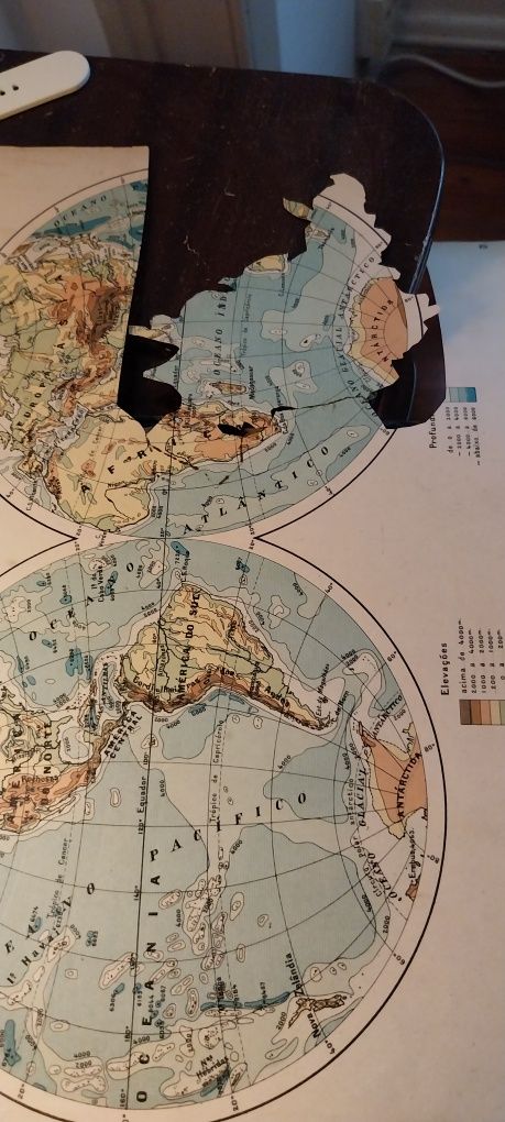 Novo atlas Universal de Geografia e História , j.monteiro