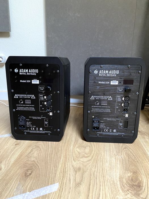 ADAM Audio S2V - Par de Monitores