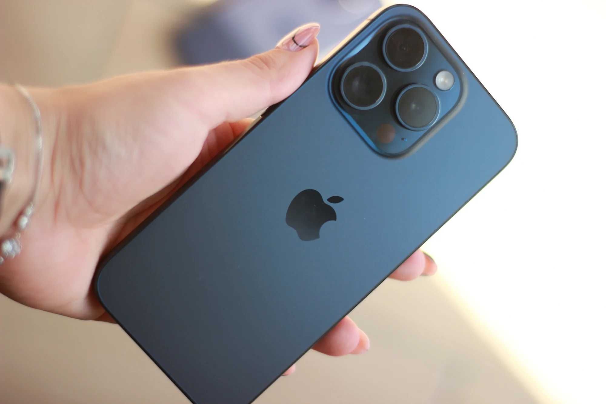 Nowy iPhone 15 Pro Max 256Gb Black Blue Natural White 4499 CentralGsm